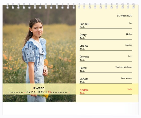 Tydenní barevný s malými číslicemi bez okénka